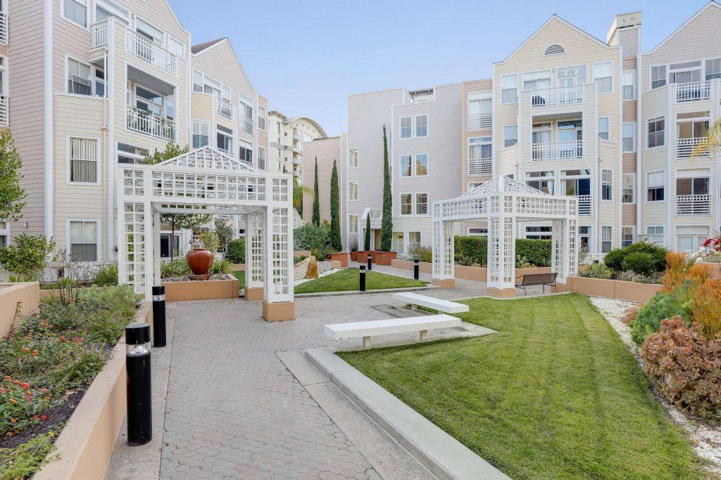 550 Ortega Ave #A304, Mountain View