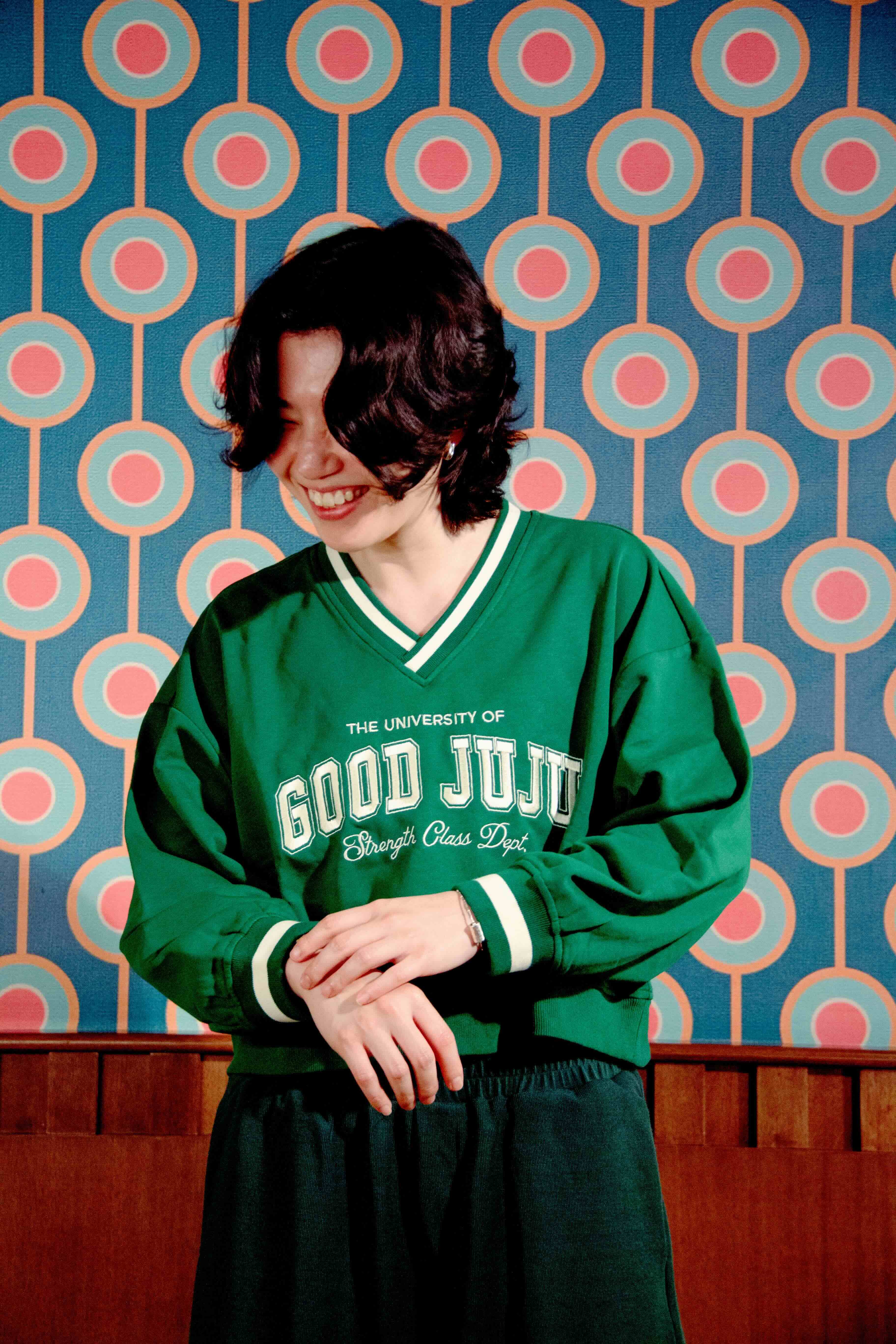 UGJ Cropped V-Neck Sweater