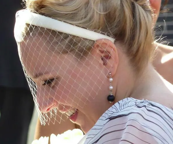 Novia maquillada en el día de su boda