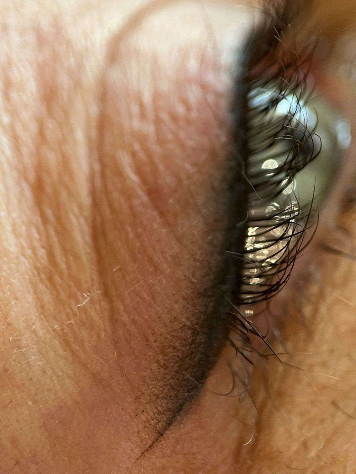 Delineado de ojos con micropigmentacion Ibiza