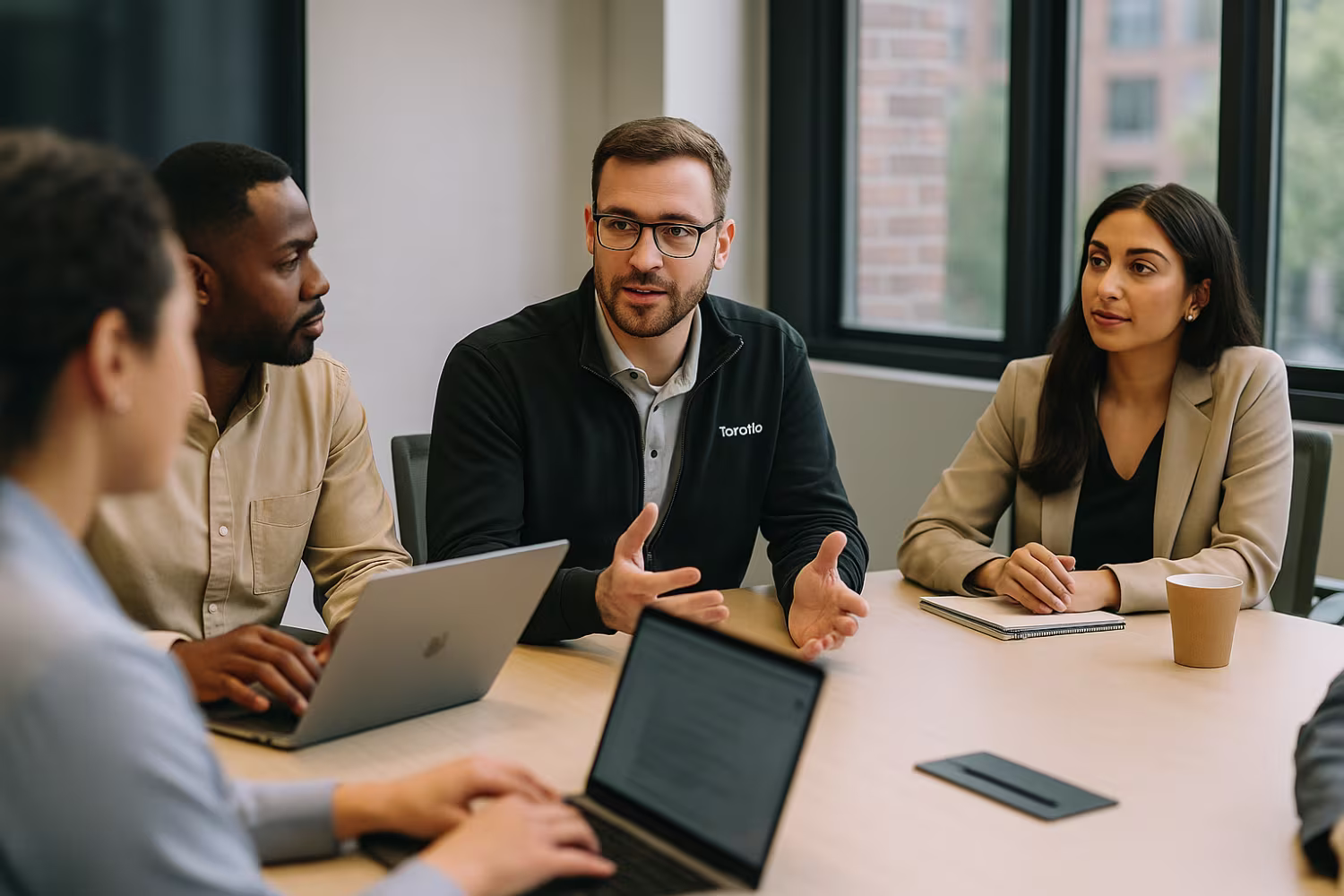 Toronto IT Consultant Leading Discussion