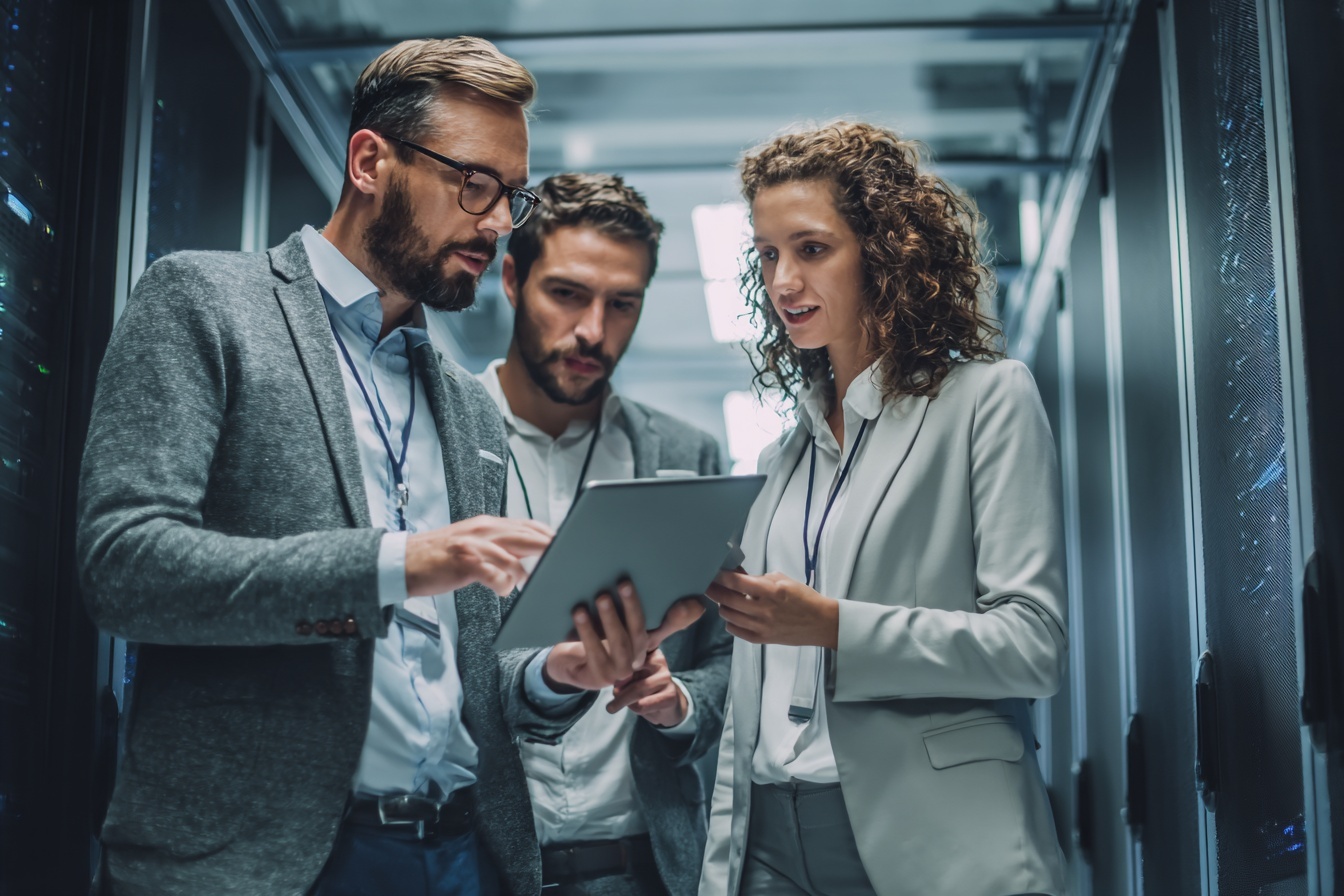 Professionals discussing cloud managed IT services