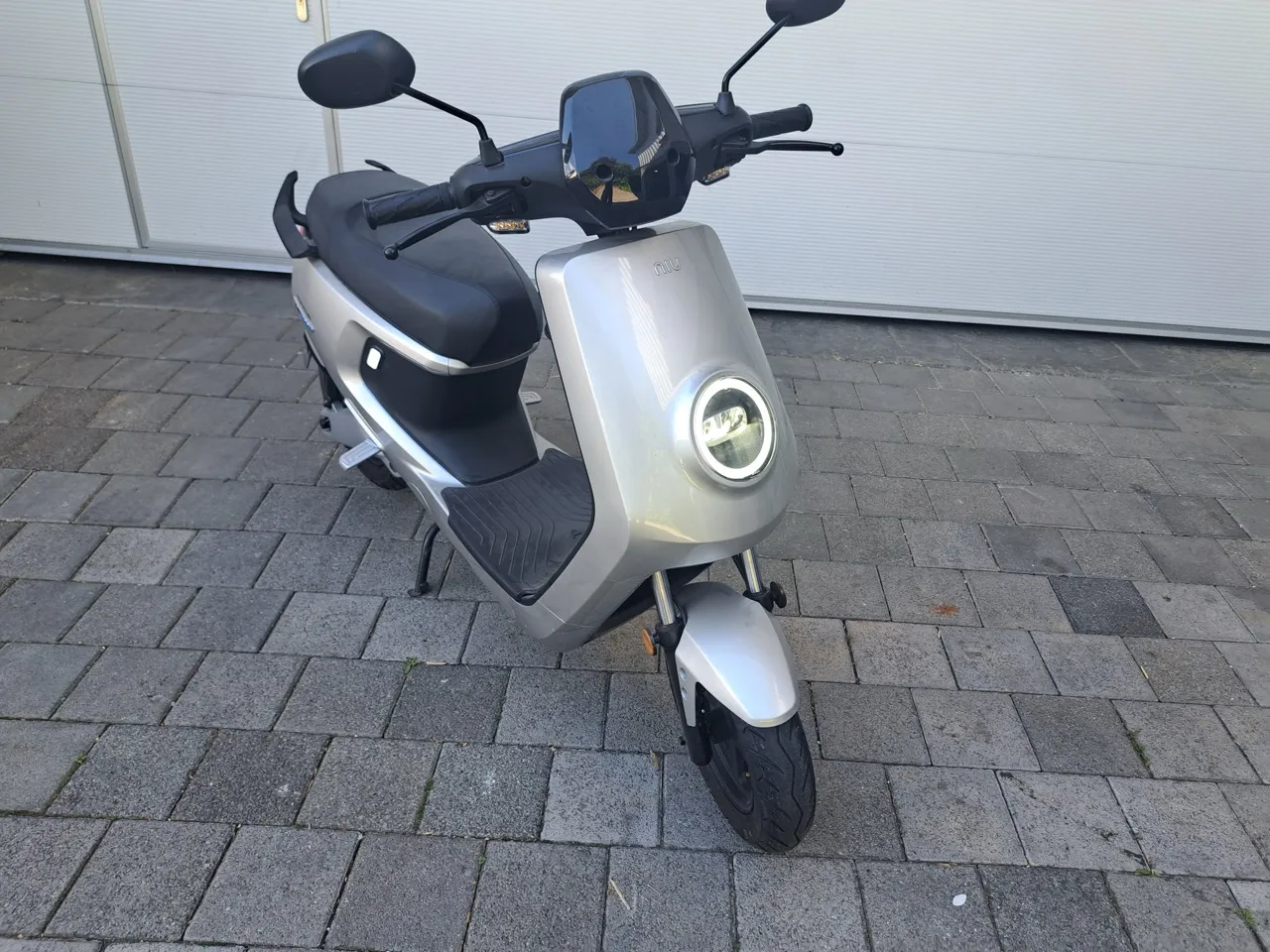 Fahrschule Rothweiler in Balingen & Geislingen  Roller Niu