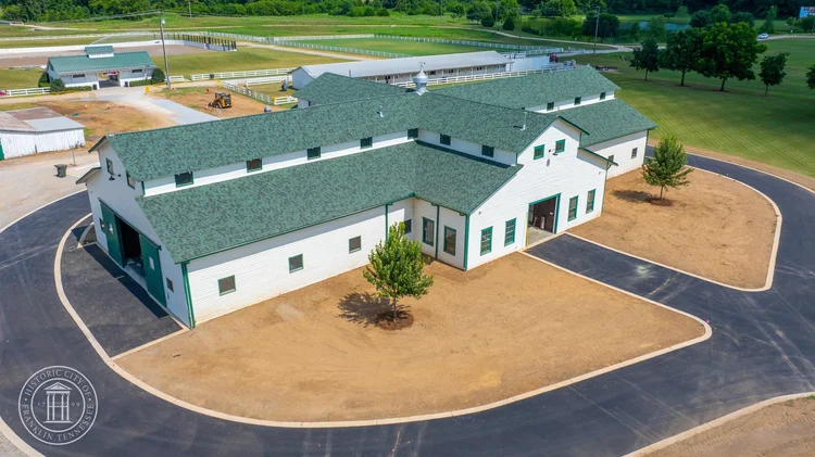 historic harlinsdale main barn aerial