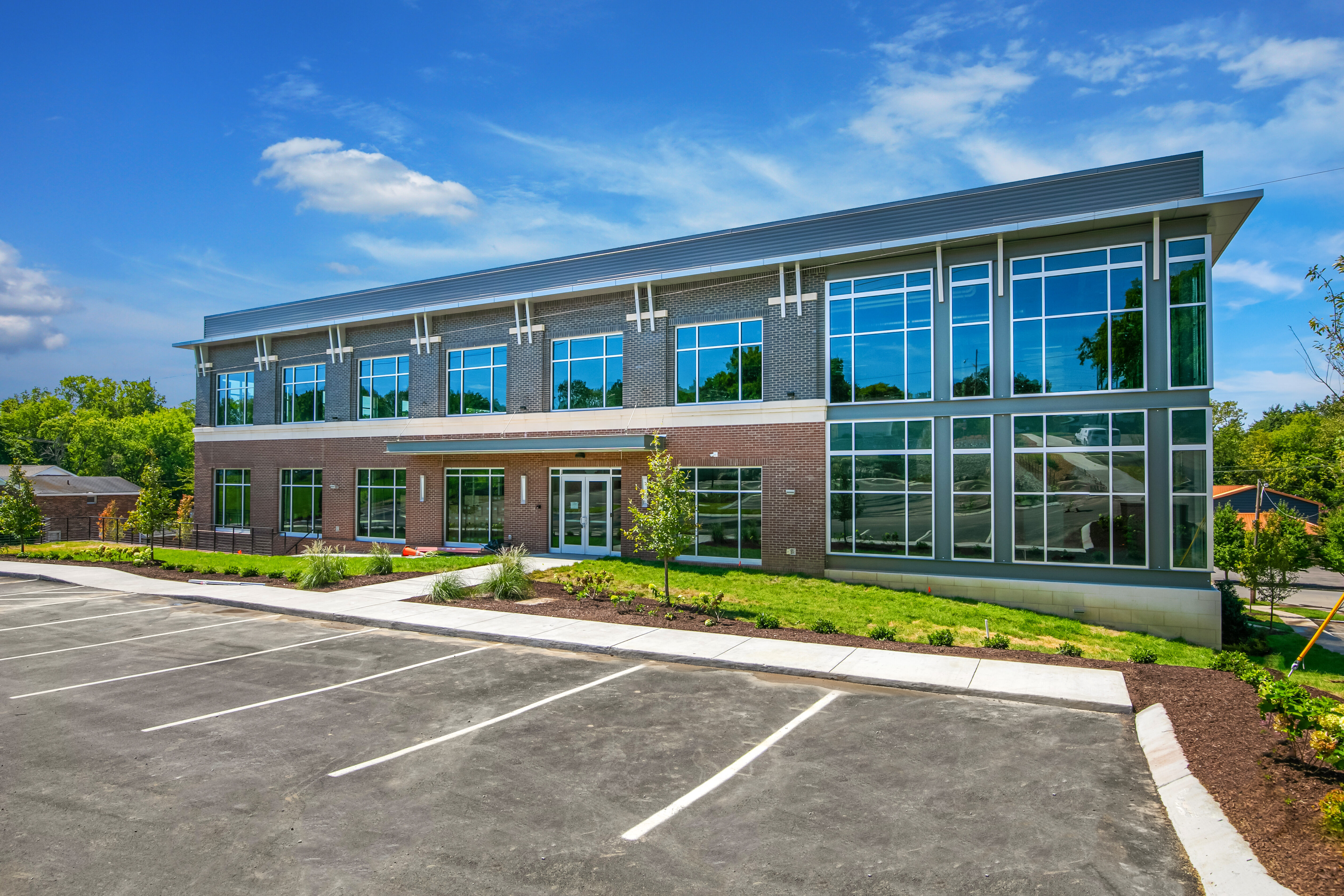 2920 berry hill office building architecture
