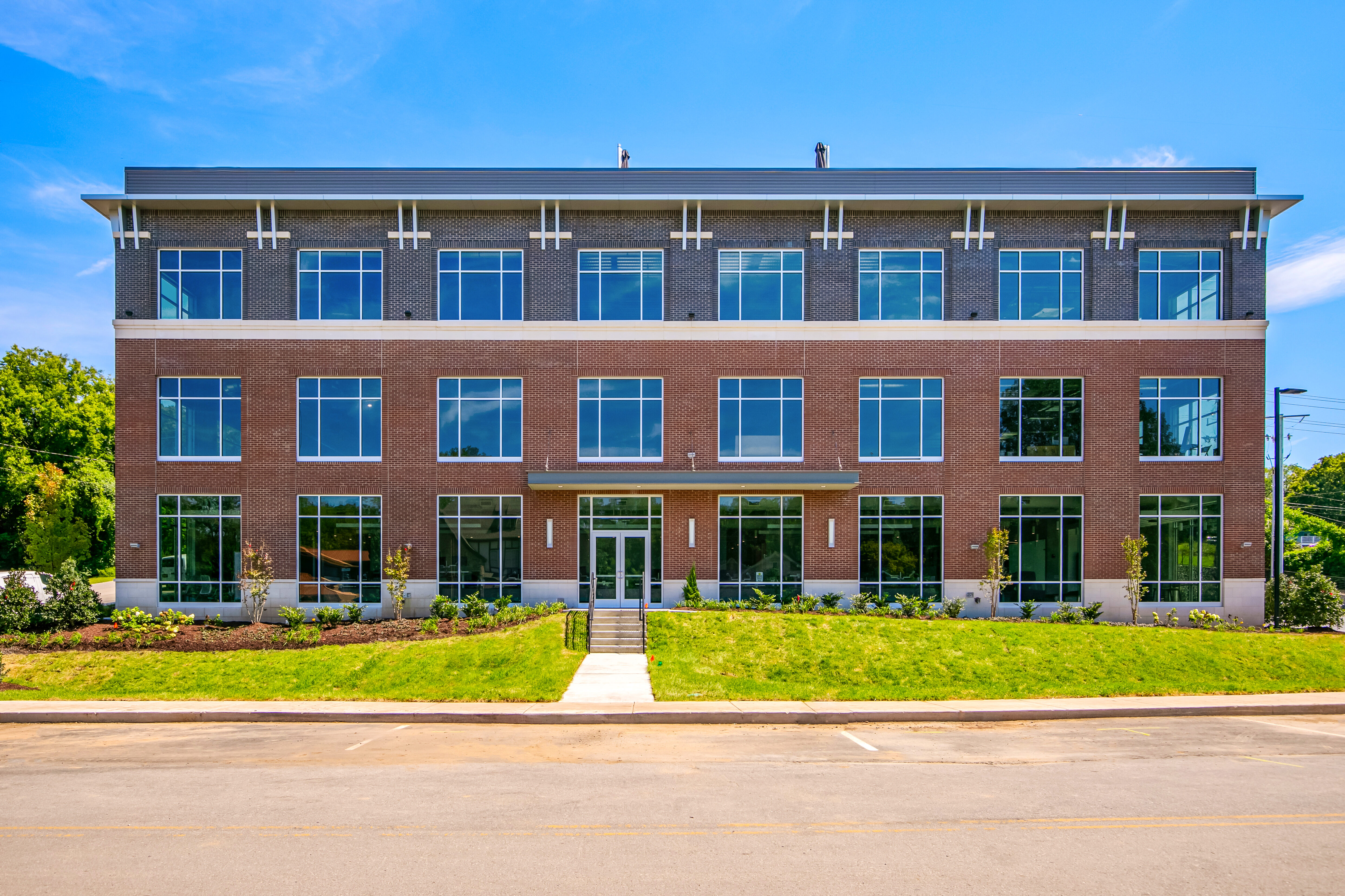 2920 berry hill office building architecture
