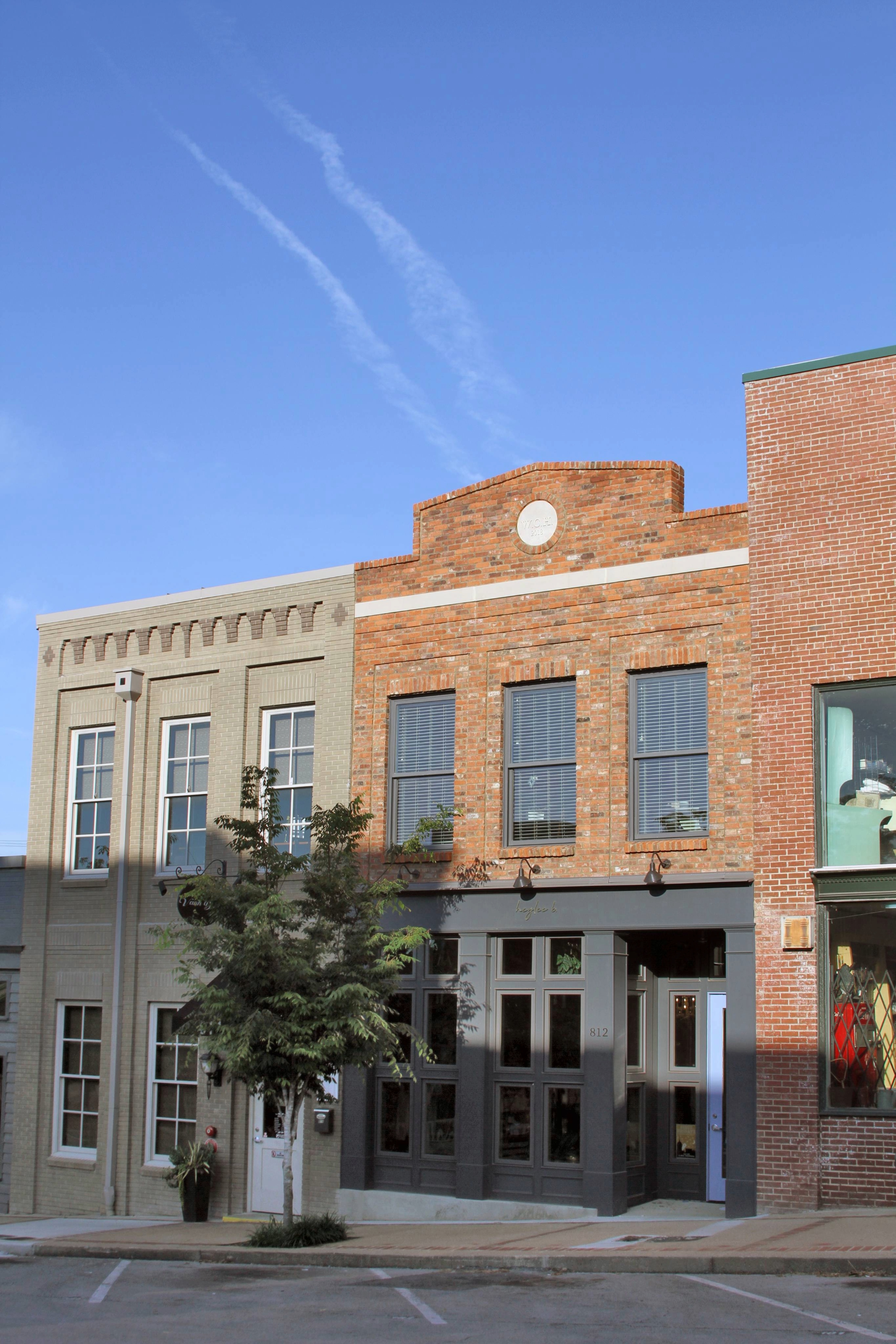 retail architecture at 812 main st columbia tn