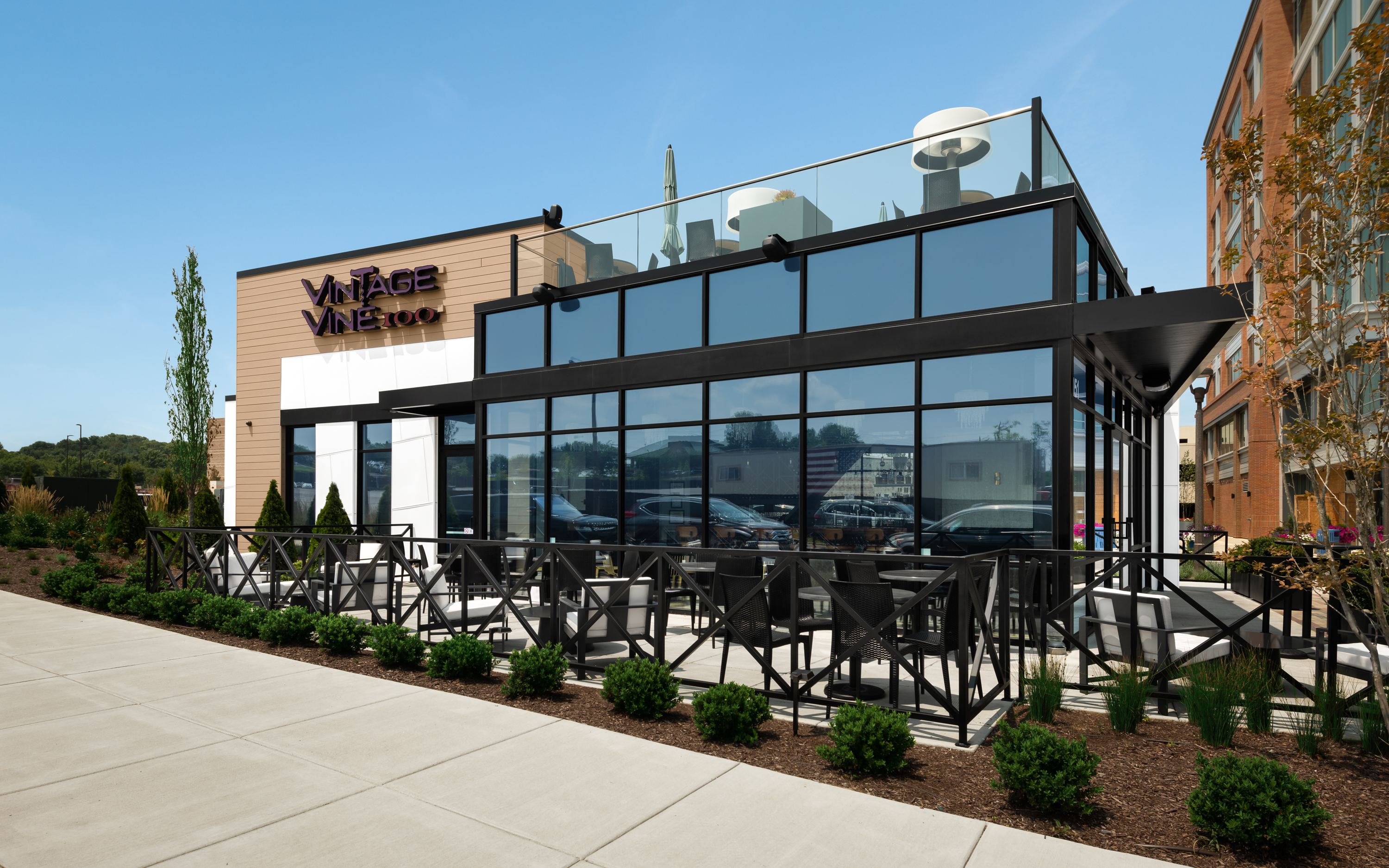 vintage vines 100 wine bar building