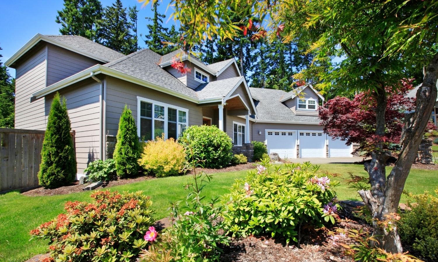 A polished exterior makes a lasting first impression and can increase your home’s value when selling in Southern NH.