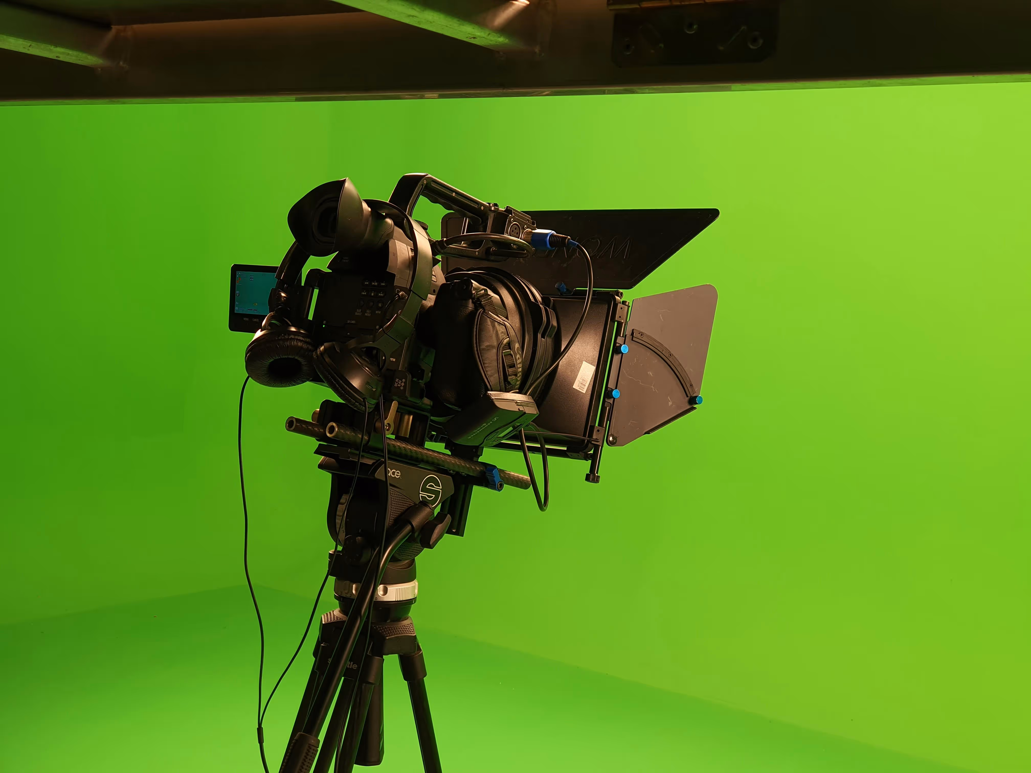 Studio Facilities & Professional Equipment