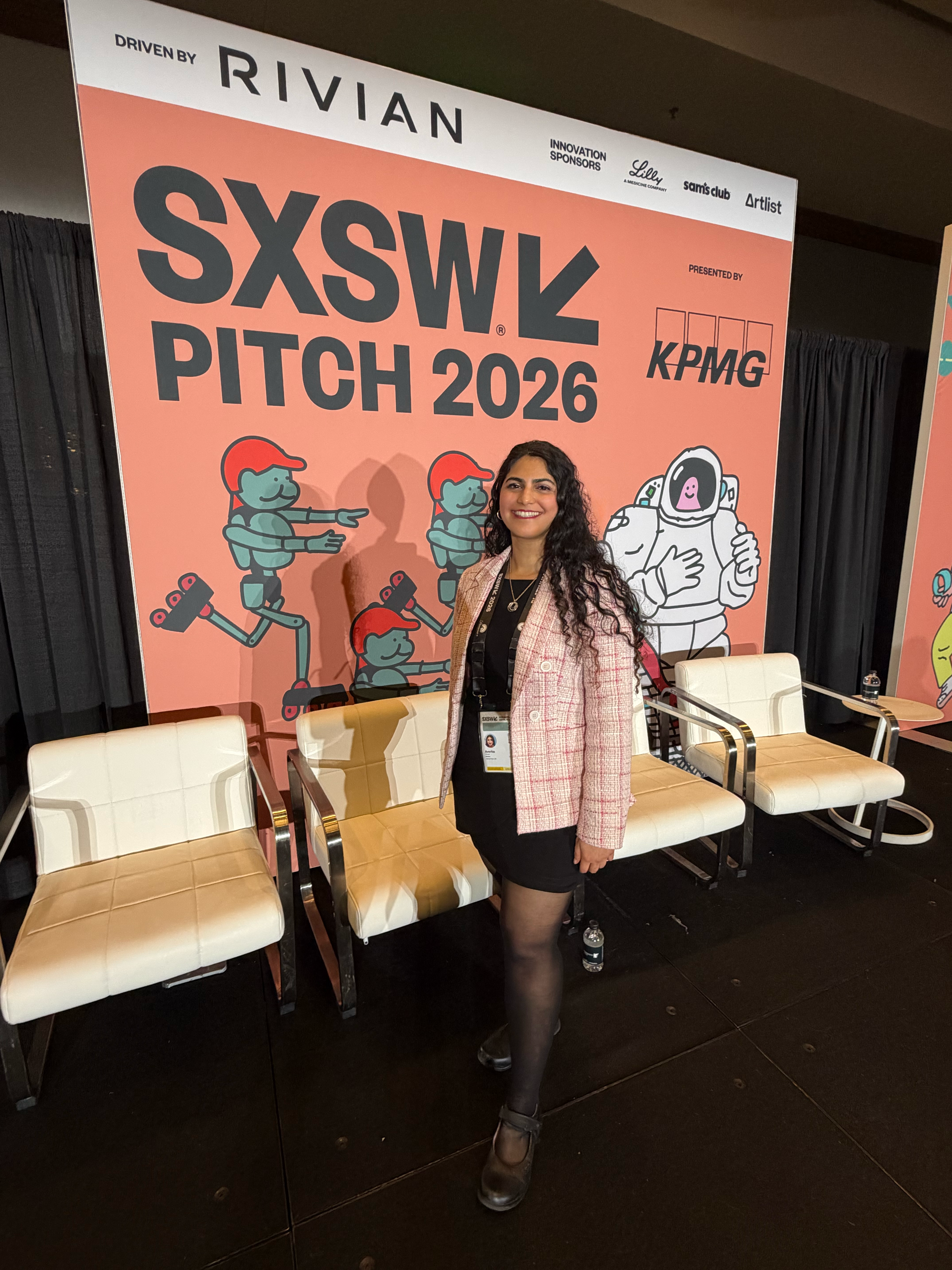 Amrita Bhasin pitching at SXSW