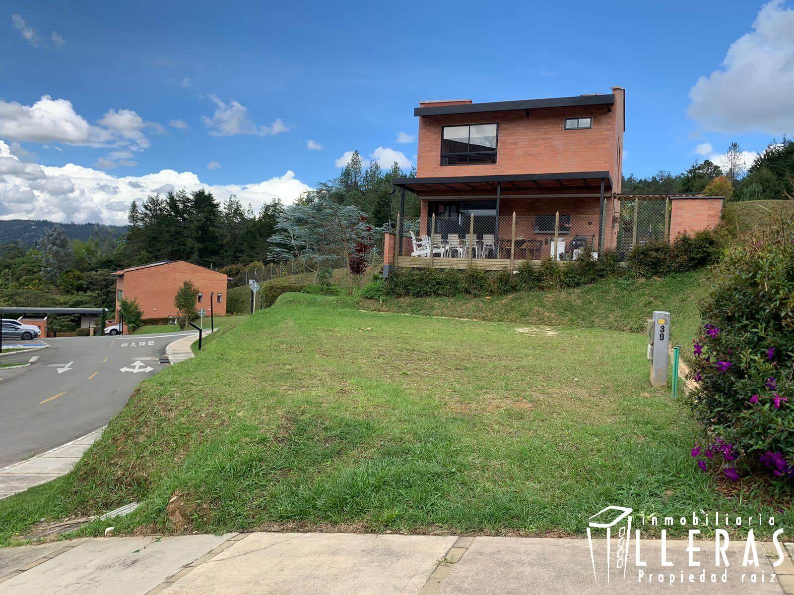 Casa en Unidad Cerrada en el Retiro - Imagen 1