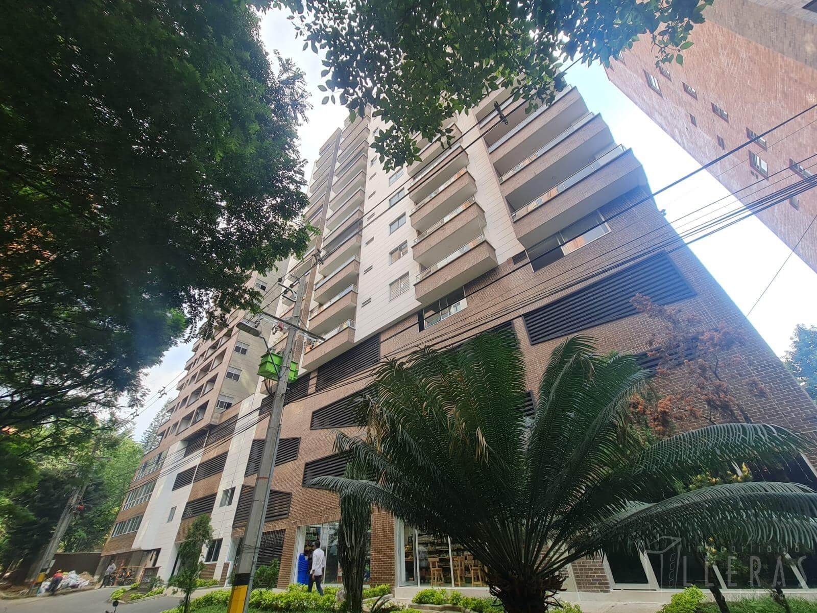 Apartamento amoblado para estrenar, cerca a Sao Paulo Plaza - Imagen 1