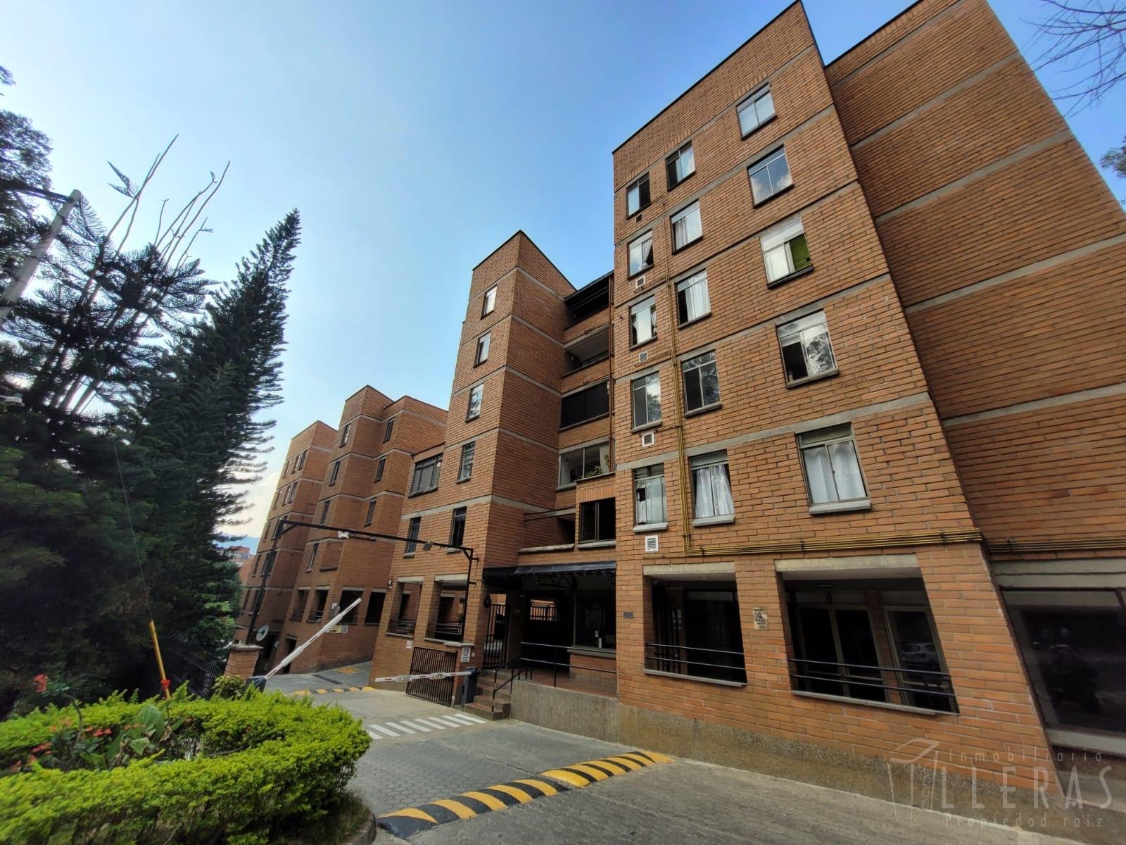 Sector La Frontera, unidad cerrada con amplias zonas sociales - Imagen 1