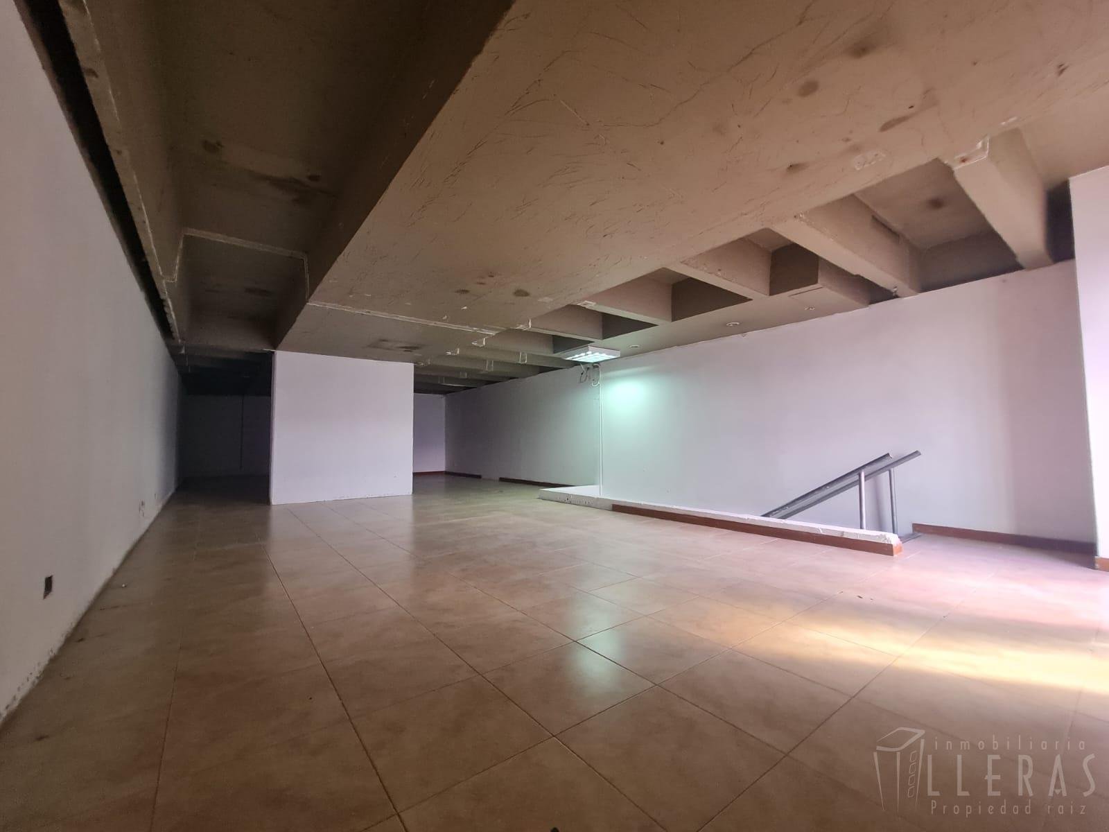 Local Comercial en el CC Monterrey - Imagen 1