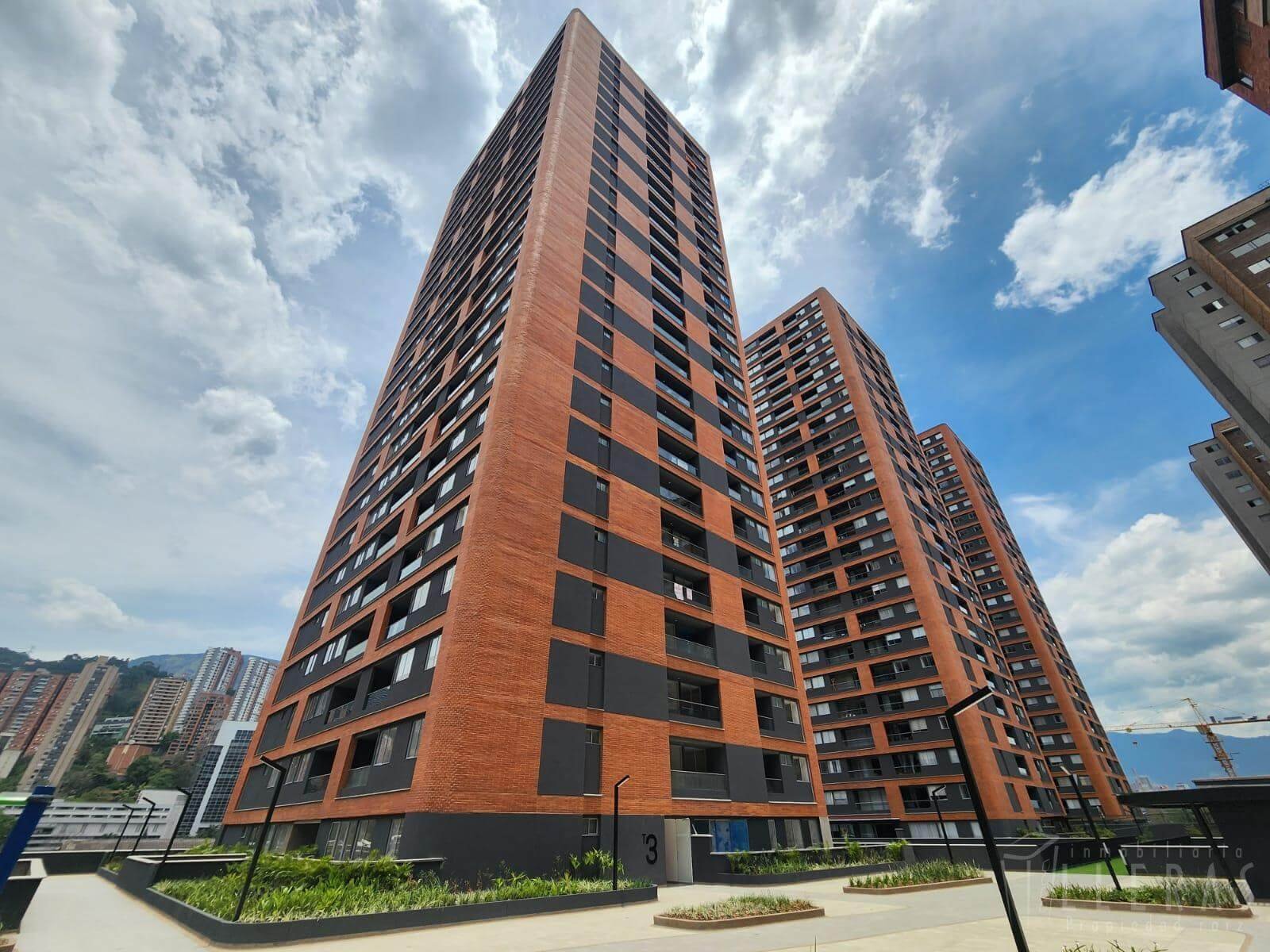 Para estrenar, zona Parques del Rio - Imagen 1