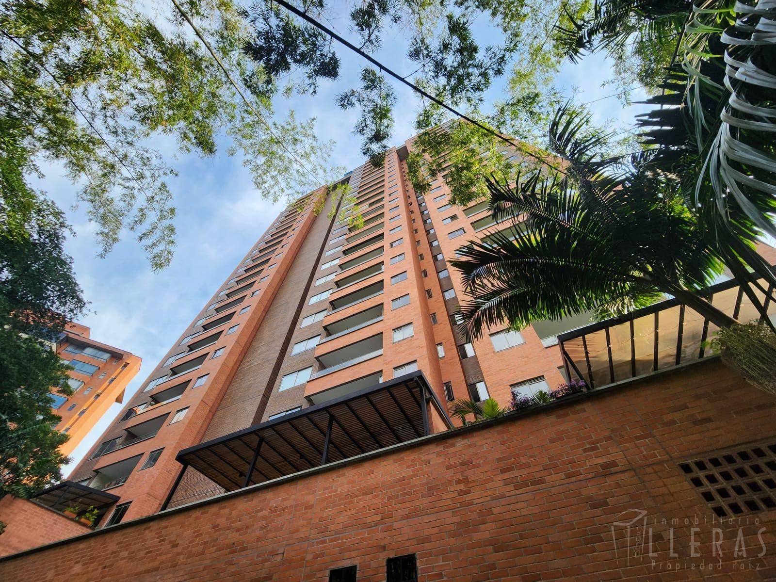 Sector Los Balsos, apartamento con hermosa vista a Medellín - Imagen 1