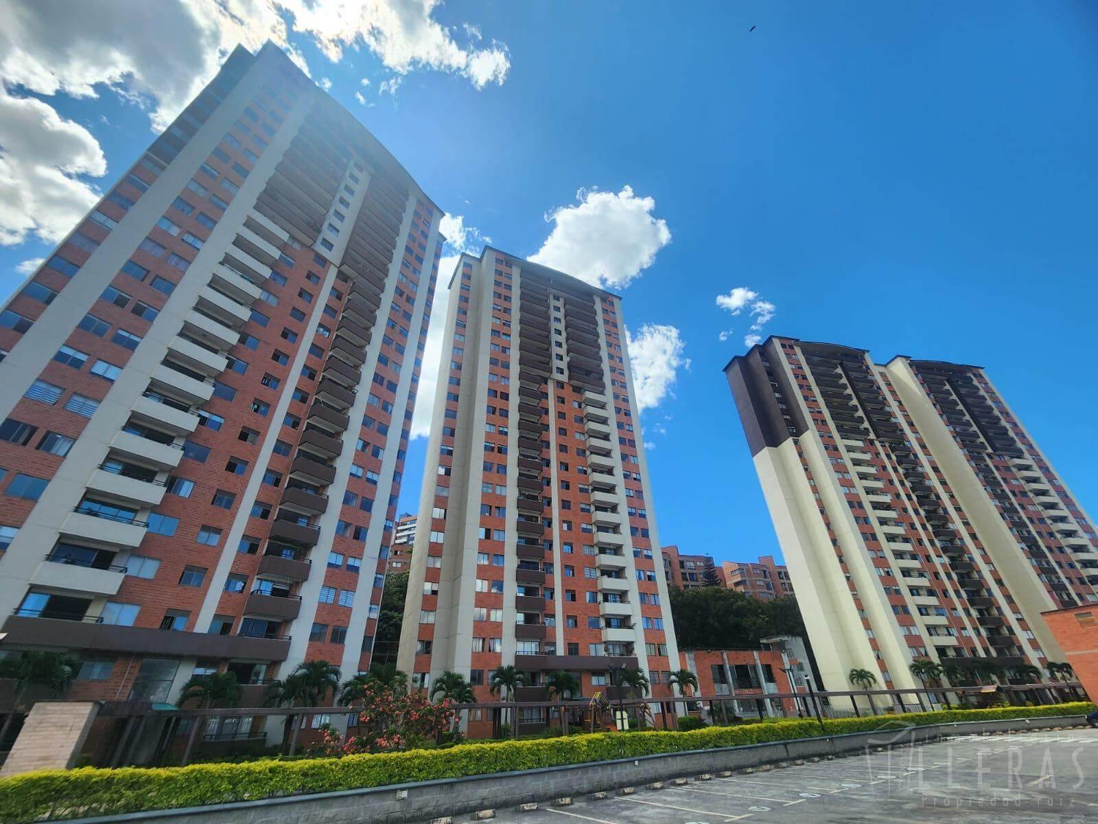 Sector Belén, Amoblado con excelentes zonas comunes - Imagen 1