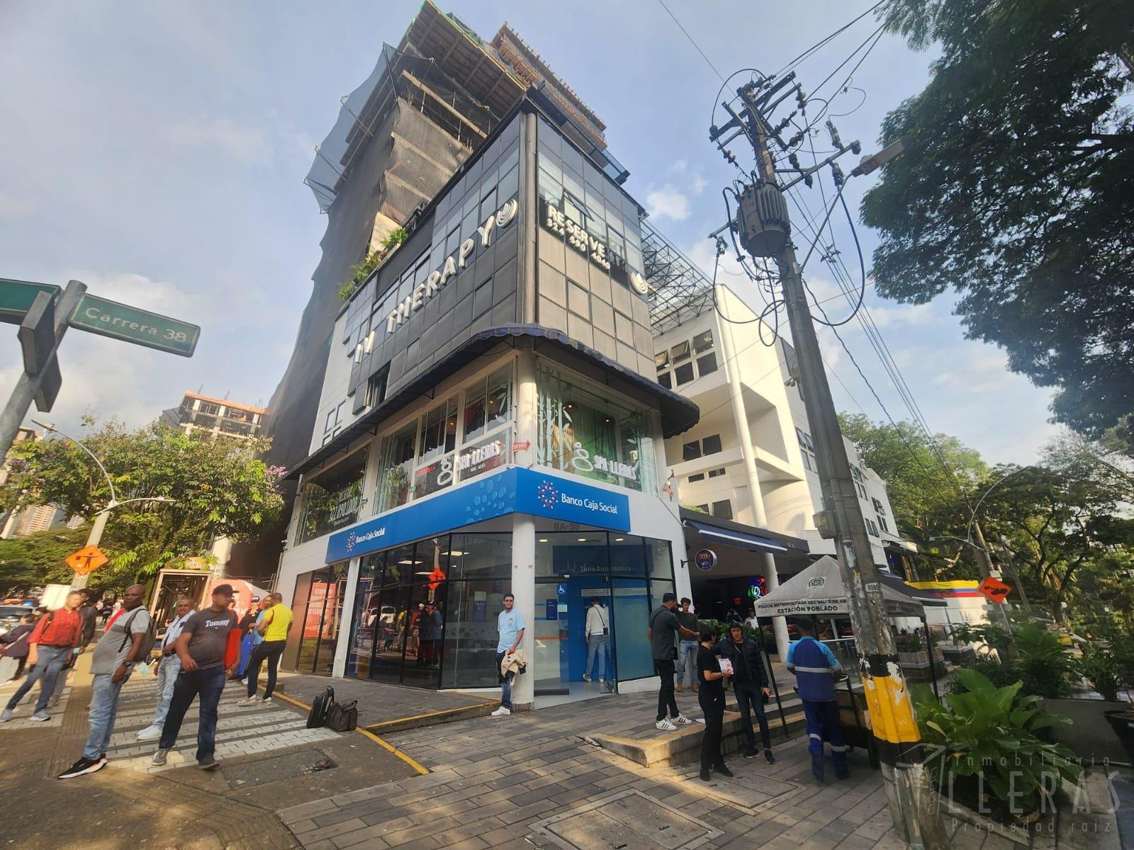 Sector Parque Lleras, oficina remodelada - Imagen 1