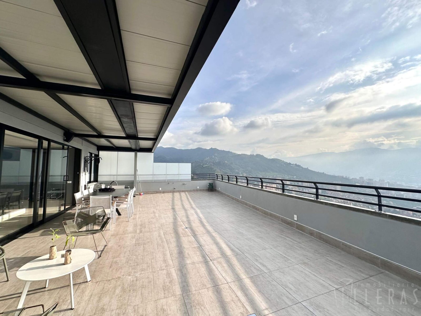 Sector Loma Las Brujas, lujosos Pent-house dúplex con hermosa vista - Imagen 1