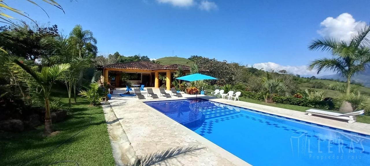 Sector Venecia Bolombolo, hermosa finca de recreo - Imagen 1