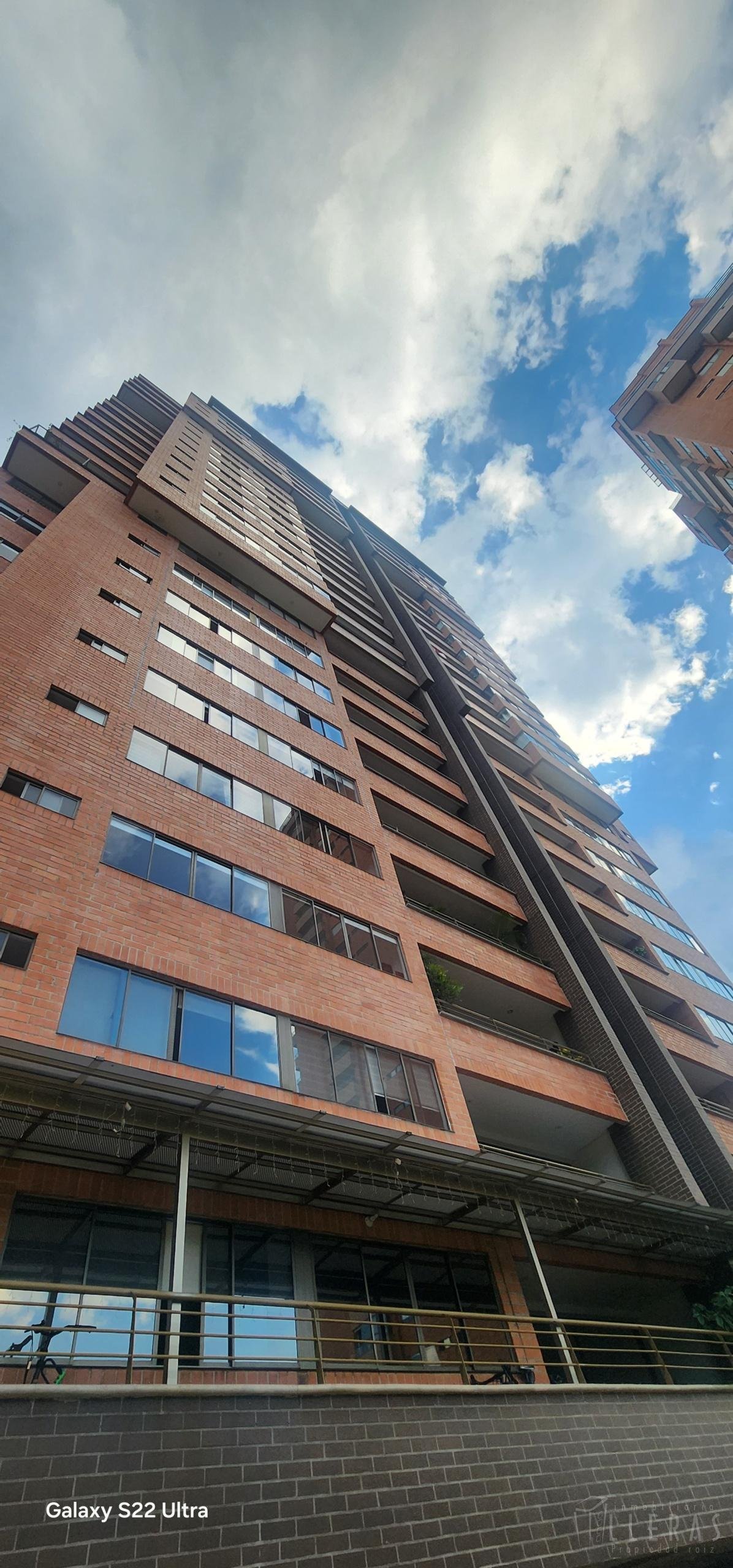 LA TOMATERA EL POBLADO ARRIENDO - Imagen 1