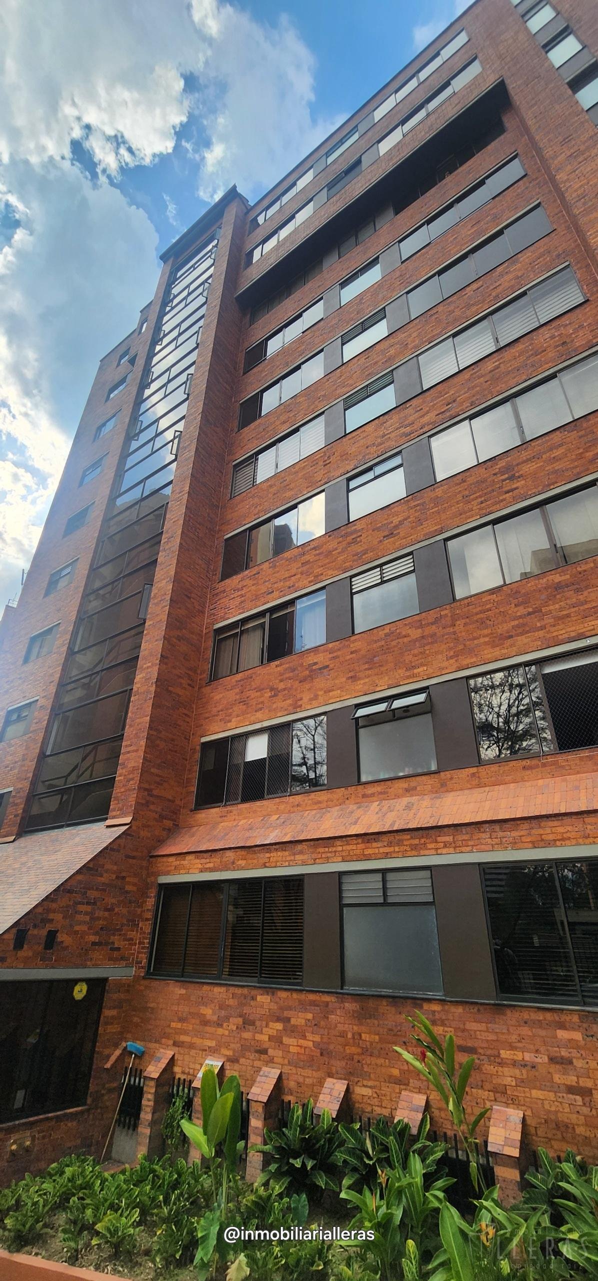 LA 34 CASTROPOL  EXCELENTE UBICACIÓN - Imagen 1