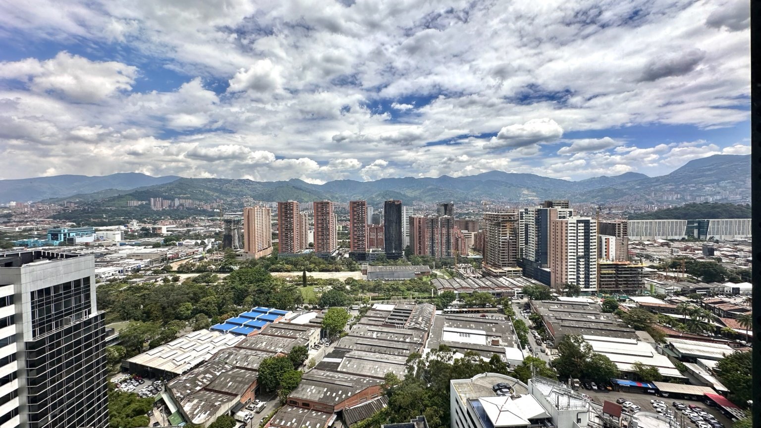 El Poblado Apartamento - Miniatura 8