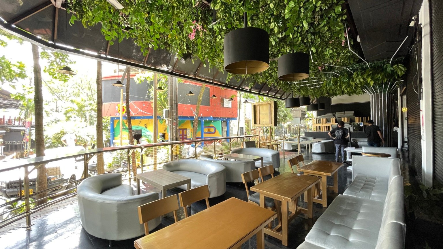 LOCAL PARQUE LLERAS - Miniatura 20