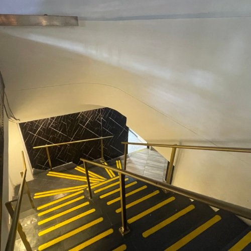 LOCAL PARQUE LLERAS - Miniatura 15