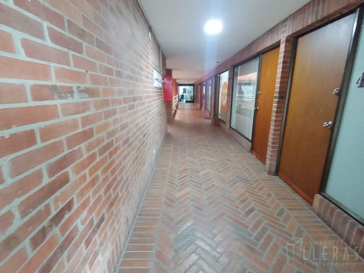 PENTHOUSE EN EL SECTOR LAS LOMAS - Miniatura 3