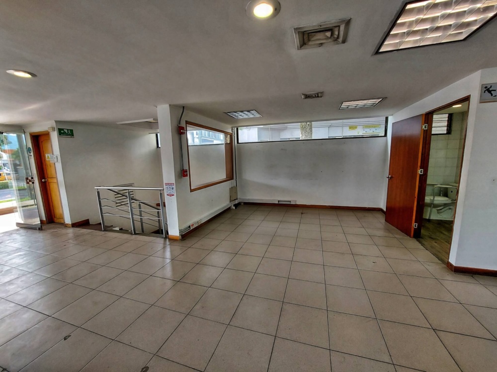 local av poblado - Miniatura 3