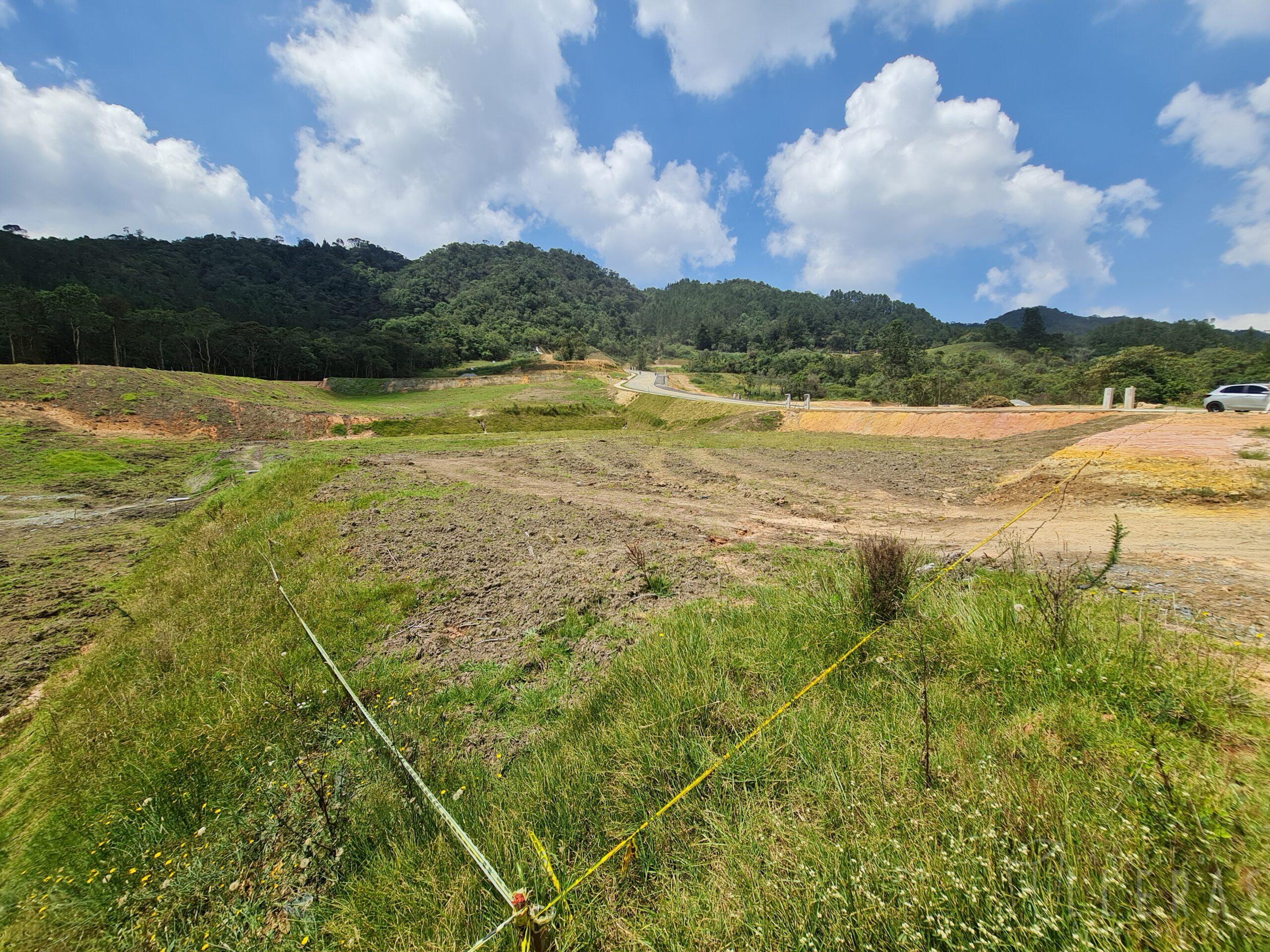 Hermoso lote en Unidad Cerrada alto de las Palmas - Miniatura 5