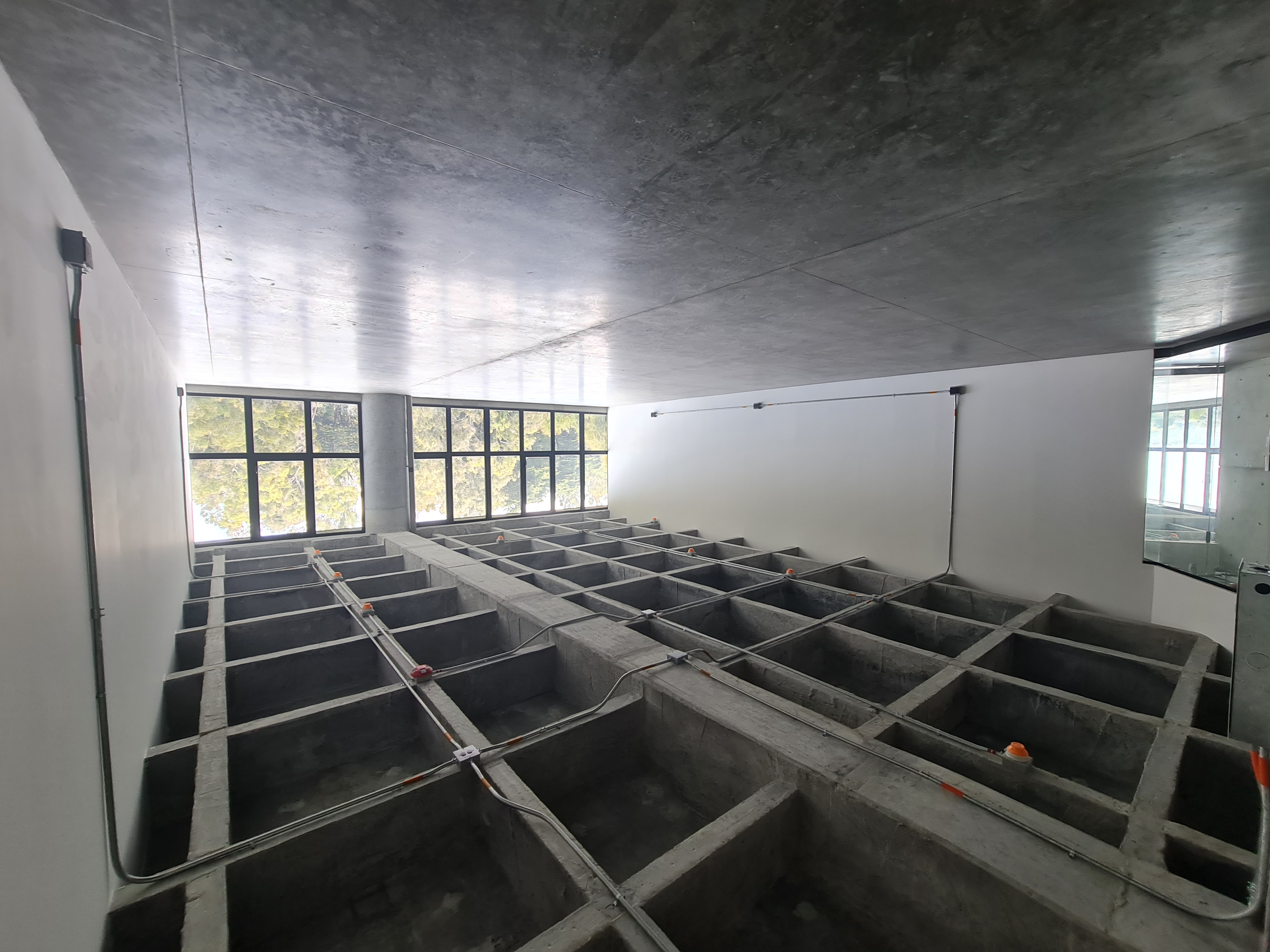 Hermosa oficina en el Alto de las Palmas - Miniatura 4