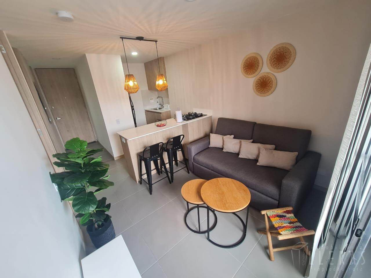 Apartaestudio amoblado barrio santa fe - Miniatura 4