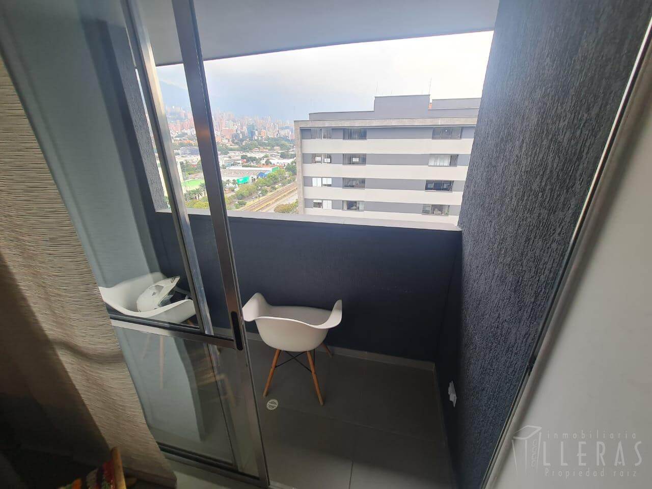 Apartaestudio amoblado barrio santa fe - Miniatura 6