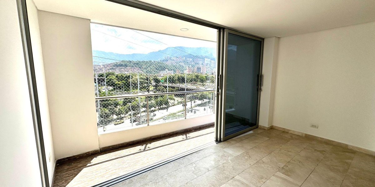 AMPLIO Y HERMOSO APARTAMENTO LAURELES - Miniatura 8