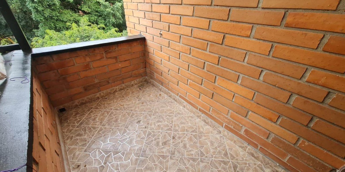 Apartamento Remodelado el la Loma del Campestre - Miniatura 7