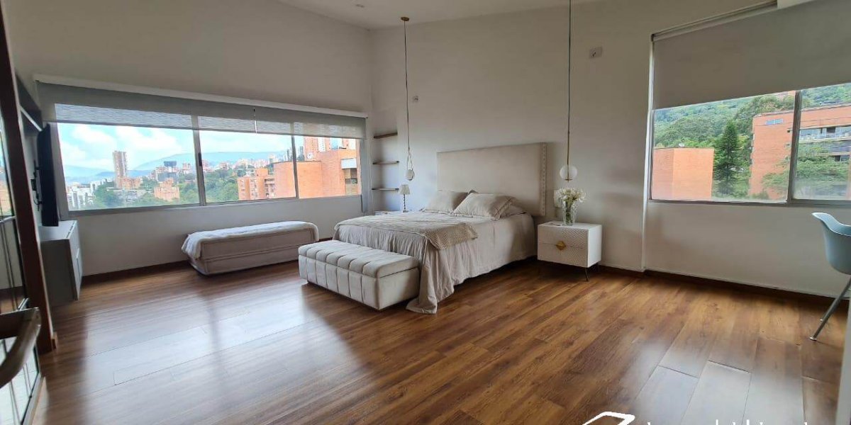 Apartamento en San Lucas con Hermosa Vista Sector Avignon - Miniatura 2