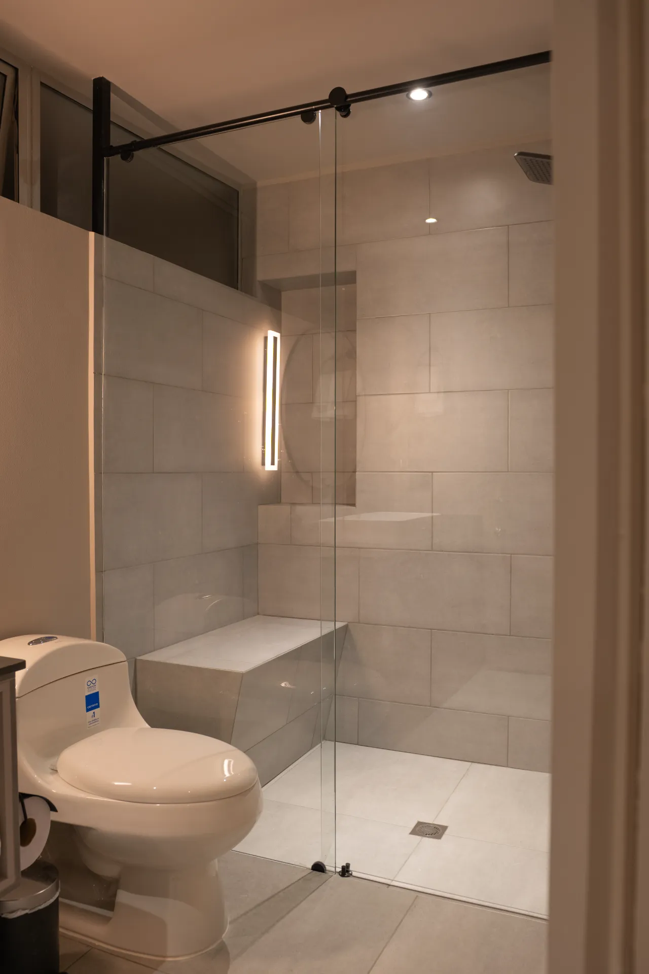 AV EL POBLADO MILLA DE ORO PENTHOUSE AMOBLADO - Miniatura 14