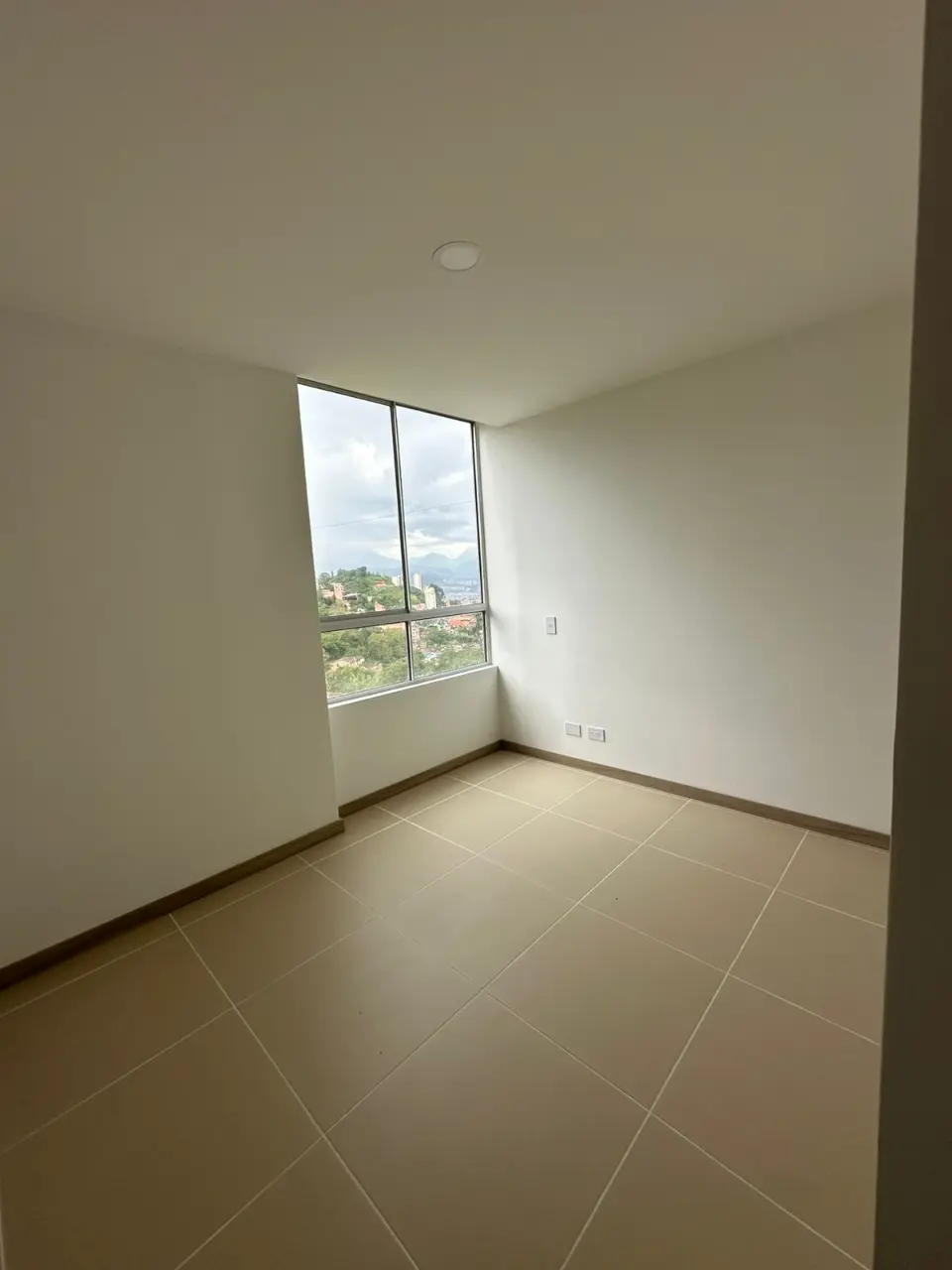 APARTAMENTO ENVIGADO - Miniatura 3