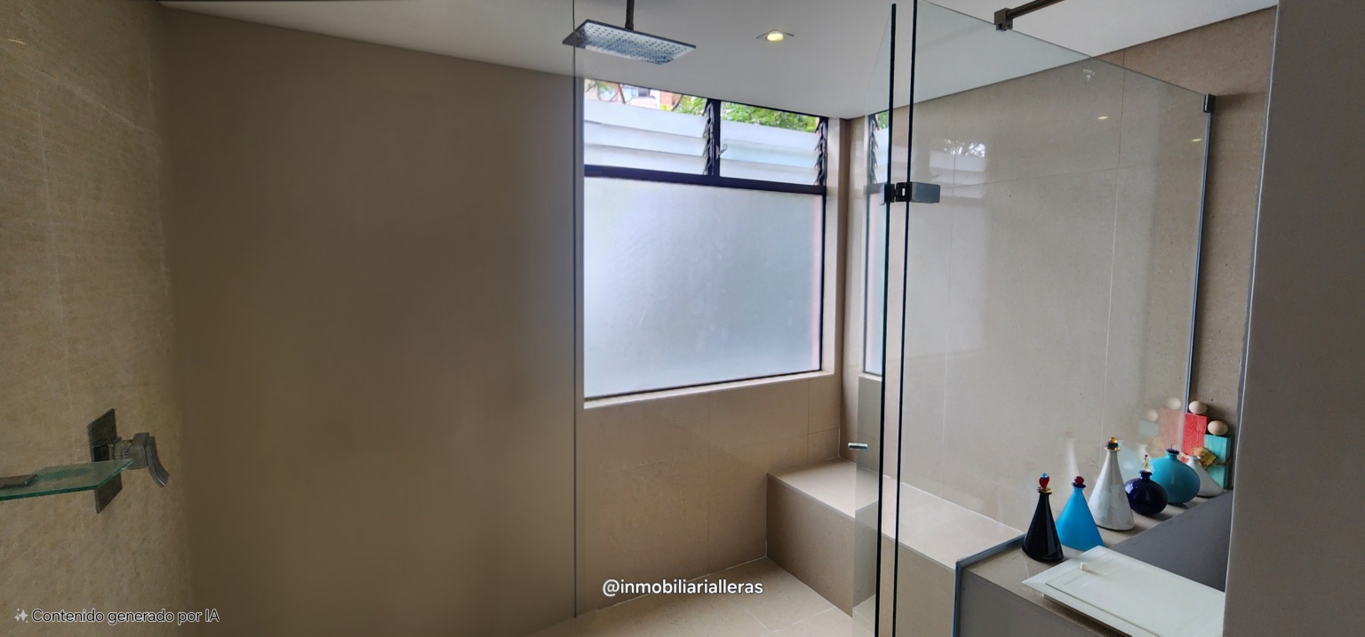 LA 34 CASTROPOL  EXCELENTE UBICACIÓN - Miniatura 4