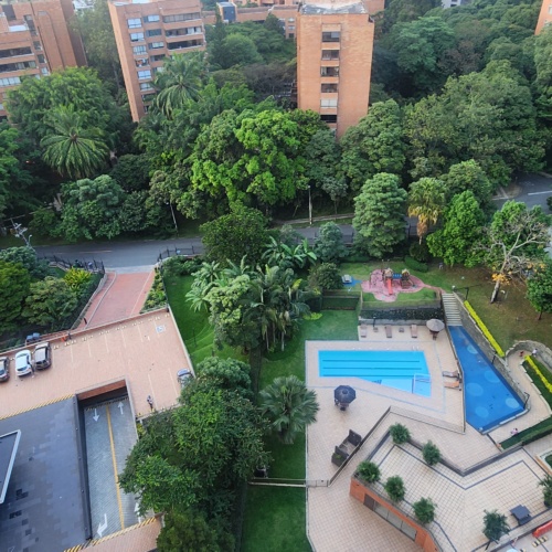 LA TOMATERA EL POBLADO ARRIENDO - Miniatura 17