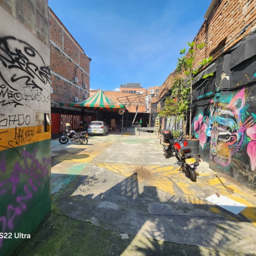 LOCAL PARQUE DEL POBLADO - Miniatura 5