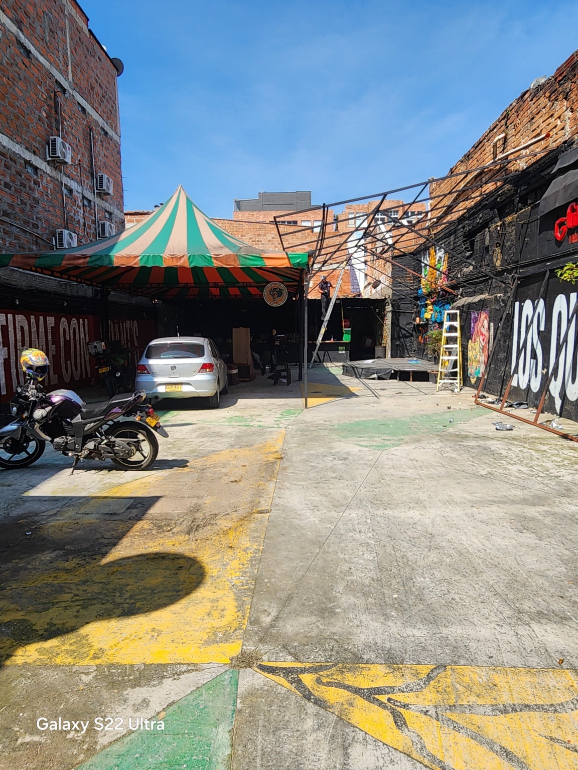 LOCAL PARQUE DEL POBLADO - Miniatura 2