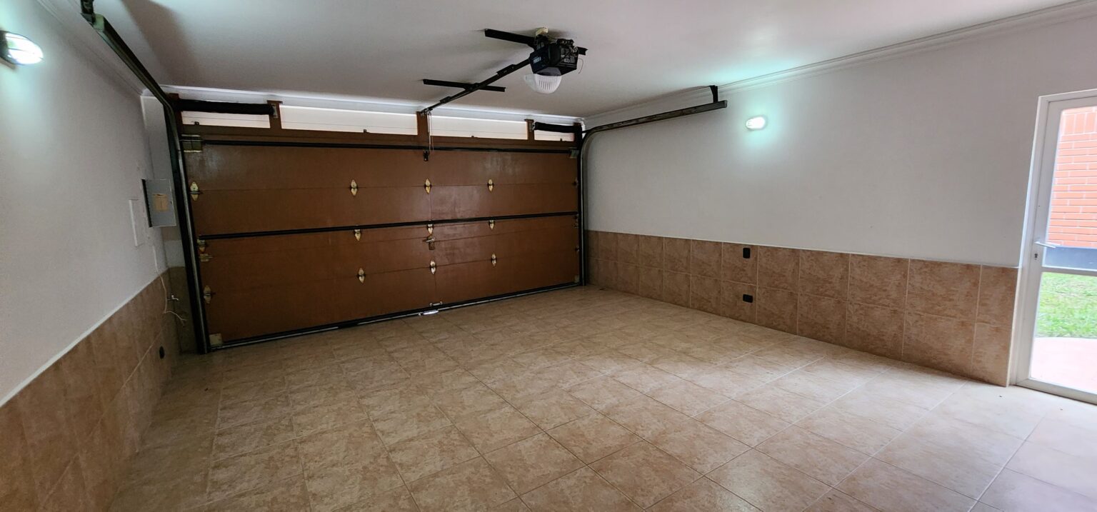 SE ARRIENDA AMPLIA CASA, POBLADO SAN LUCAS - Miniatura 17