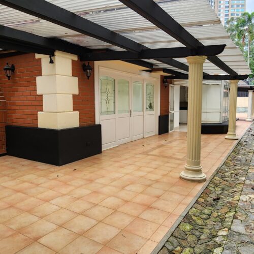 SE ARRIENDA AMPLIA CASA, POBLADO SAN LUCAS - Miniatura 10