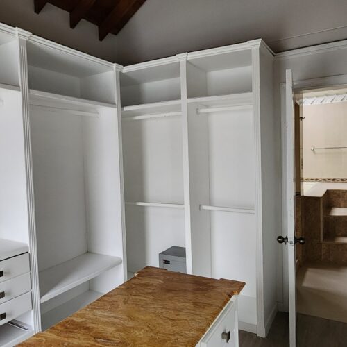 SE ARRIENDA AMPLIA CASA, POBLADO SAN LUCAS - Miniatura 23