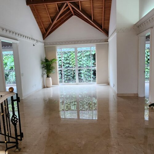 SE ARRIENDA AMPLIA CASA, POBLADO SAN LUCAS - Miniatura 20