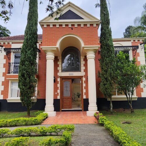 SE ARRIENDA AMPLIA CASA, POBLADO SAN LUCAS - Miniatura 7